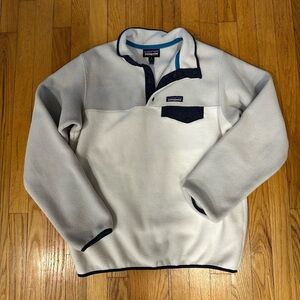 Patagonia Women’s Gray and White Fleece Pullover